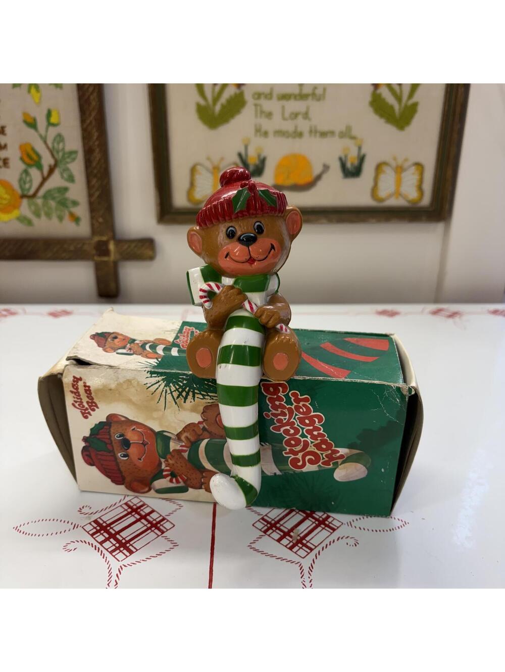 Bear stocking holder vintage 1982 Christmas holiday
